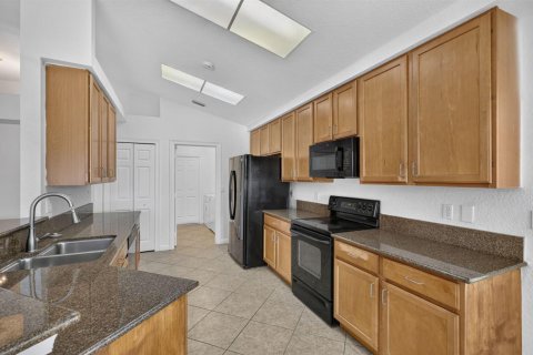 Villa ou maison à vendre à West Palm Beach, Floride: 4 chambres, 191.56 m2 № 2372021 - photo 24