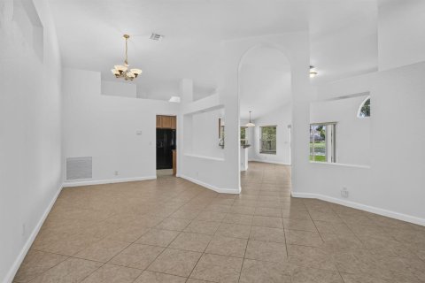 Villa ou maison à vendre à West Palm Beach, Floride: 4 chambres, 191.56 m2 № 2372021 - photo 9
