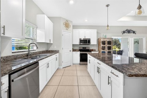 Villa ou maison à vendre à Rotonda, Floride: 3 chambres, 151.15 m2 № 2398731 - photo 13