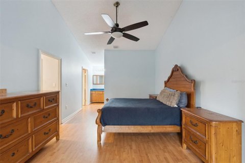 House in Eustis, Florida 3 bedrooms, 170.94 sq.m. № 2324174 - photo 18