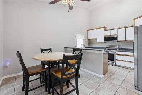 House in Eustis, Florida 3 bedrooms, 170.94 sq.m. № 2324174 - photo 11