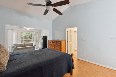 House in Eustis, Florida 3 bedrooms, 170.94 sq.m. № 2324174 - photo 15