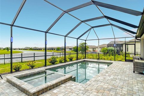Villa ou maison à vendre à Port Charlotte, Floride: 4 chambres, 188.78 m2 № 2405289 - photo 3