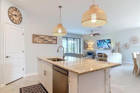 Villa ou maison à vendre à Port Charlotte, Floride: 4 chambres, 188.78 m2 № 2405289 - photo 17