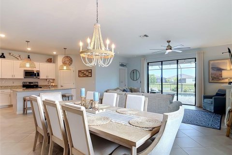Villa ou maison à vendre à Port Charlotte, Floride: 4 chambres, 188.78 m2 № 2405289 - photo 16
