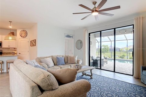 Villa ou maison à vendre à Port Charlotte, Floride: 4 chambres, 188.78 m2 № 2405289 - photo 12