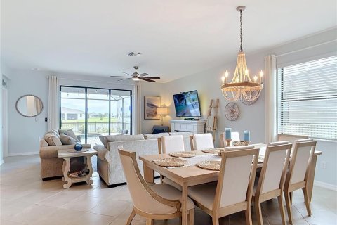 Villa ou maison à vendre à Port Charlotte, Floride: 4 chambres, 188.78 m2 № 2405289 - photo 15