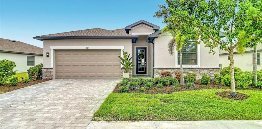 Villa ou maison à Port Charlotte, Floride 4 chambres, 188.78 m2 № 2405289