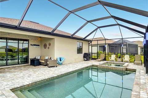 Villa ou maison à vendre à Port Charlotte, Floride: 4 chambres, 188.78 m2 № 2405289 - photo 7