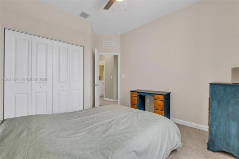 Adosado en venta en Miami, Florida, 3 dormitorios, 123.65 m2 № 2084992 - foto 29