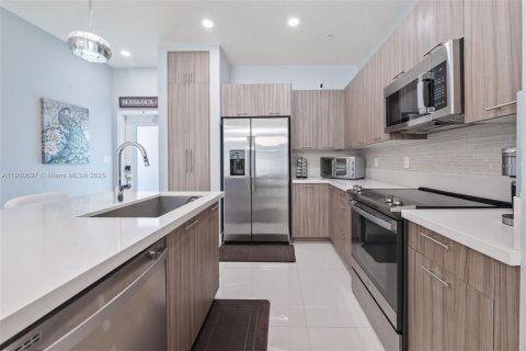 Condominio en venta en Doral, Florida, 2 dormitorios, 104.42 m2 № 1964510 - foto 8