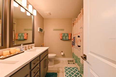 Townhouse in Tampa, Florida 3 bedrooms, 205.31 sq.m. № 1907620 - photo 29
