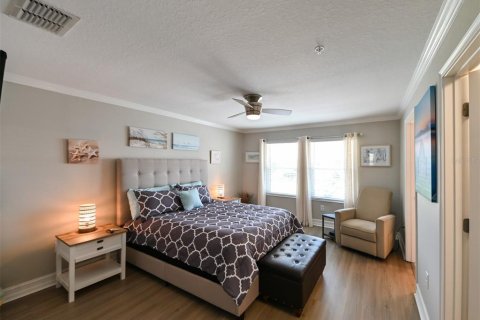 Townhouse in Tampa, Florida 3 bedrooms, 205.31 sq.m. № 1907620 - photo 27
