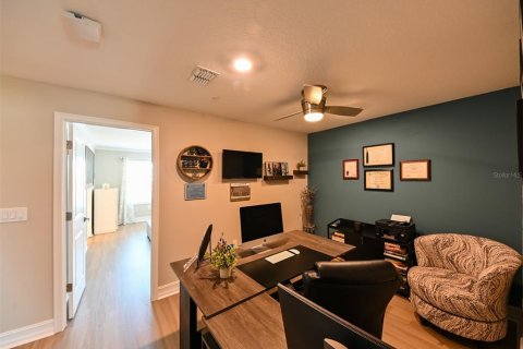 Townhouse in Tampa, Florida 3 bedrooms, 205.31 sq.m. № 1907620 - photo 22