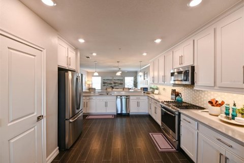 Townhouse in Tampa, Florida 3 bedrooms, 205.31 sq.m. № 1907620 - photo 13