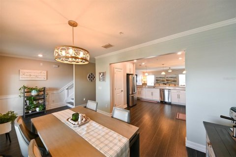 Townhouse in Tampa, Florida 3 bedrooms, 205.31 sq.m. № 1907620 - photo 16
