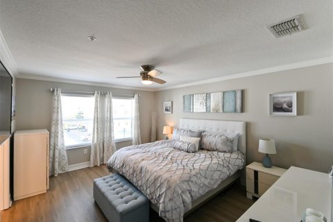 Townhouse in Tampa, Florida 3 bedrooms, 205.31 sq.m. № 1907620 - photo 24