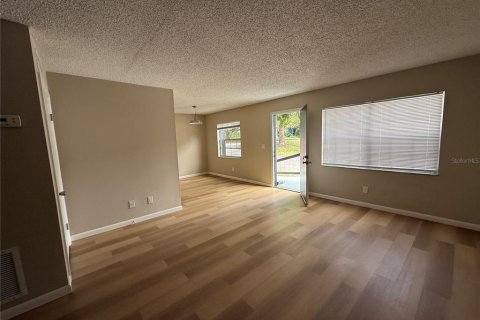 Apartamento en alquiler en Ocala, Florida, 2 dormitorios, 87.05 m2 № 1831881 - foto 3