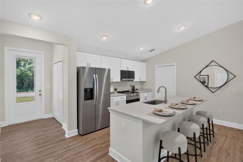 House in Port Charlotte, Florida 3 bedrooms, 168.9 sq.m. № 2152268 - photo 13
