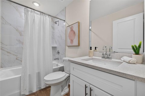 House in Port Charlotte, Florida 3 bedrooms, 168.9 sq.m. № 2152268 - photo 25