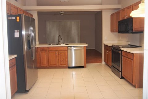 Casa en alquiler en Clermont, Florida, 2 dormitorios, 184.78 m2 № 1883521 - foto 2