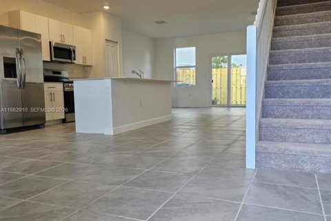 Купить коммерческую недвижимость в Флорида-Сити, Флорида 150.04м2, № 2049972 - фото 9