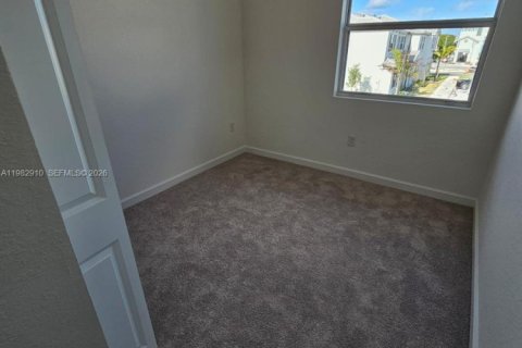 Купить коммерческую недвижимость в Флорида-Сити, Флорида 150.04м2, № 2049972 - фото 13