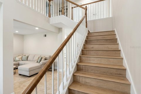 Casa en venta en Orlando, Florida, 5 dormitorios, 357.49 m2 № 2416233 - foto 11