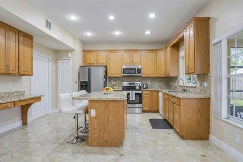Casa en venta en Orlando, Florida, 5 dormitorios, 357.49 m2 № 2416233 - foto 6