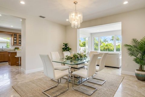 Casa en venta en Orlando, Florida, 5 dormitorios, 357.49 m2 № 2416233 - foto 10