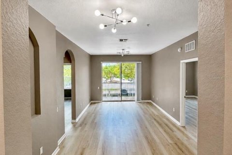 Condo in Orlando, Florida, 3 bedrooms № 2224762 - photo 10