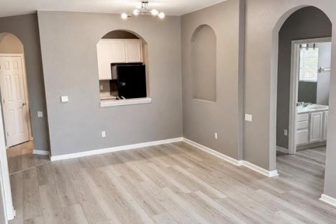 Condo in Orlando, Florida, 3 bedrooms № 2224762 - photo 16