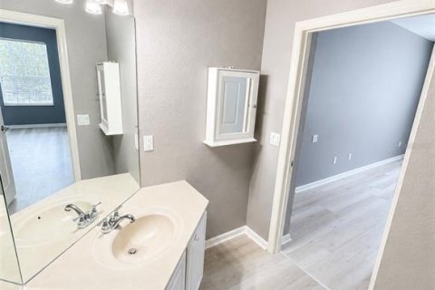 Condo in Orlando, Florida, 3 bedrooms № 2224762 - photo 24