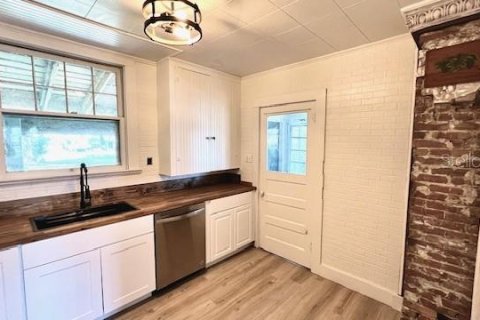 Propiedad comercial en venta en Tavares, Florida, 152.82 m2 № 1750968 - foto 11