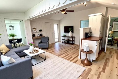 Propiedad comercial en venta en Tavares, Florida, 152.82 m2 № 1750968 - foto 27