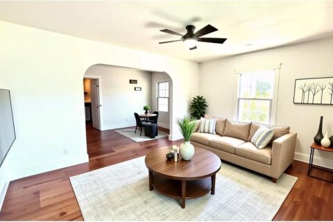 Propiedad comercial en venta en Tavares, Florida, 152.82 m2 № 1750968 - foto 5