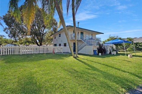 House in Pompano Beach, Florida 1 bedroom, 81.1 sq.m. № 2003509 - photo 15