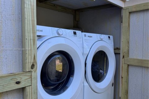 House in Pompano Beach, Florida 1 bedroom, 81.1 sq.m. № 2003509 - photo 20