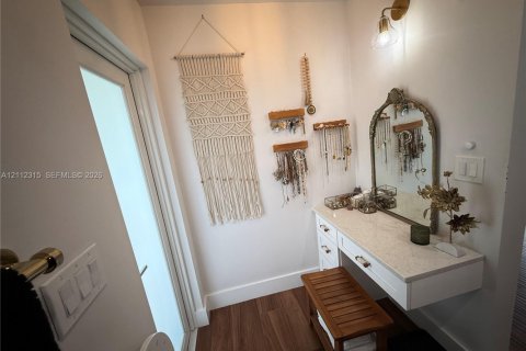 Villa ou maison à vendre à Miami, Floride: 3 chambres, 138.98 m2 № 2432536 - photo 21