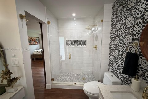 Villa ou maison à vendre à Miami, Floride: 3 chambres, 138.98 m2 № 2432536 - photo 22