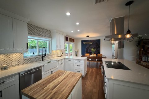 Villa ou maison à vendre à Miami, Floride: 3 chambres, 138.98 m2 № 2432536 - photo 10
