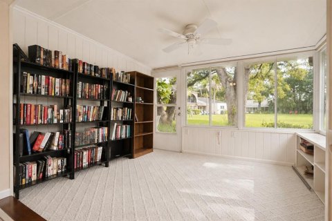Villa ou maison à vendre à Palm Harbor, Floride: 2 chambres, 129.13 m2 № 2285125 - photo 24
