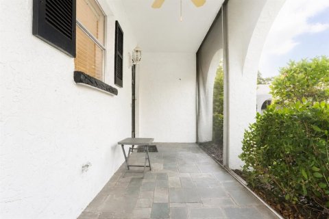 Villa ou maison à vendre à Palm Harbor, Floride: 2 chambres, 129.13 m2 № 2285125 - photo 30