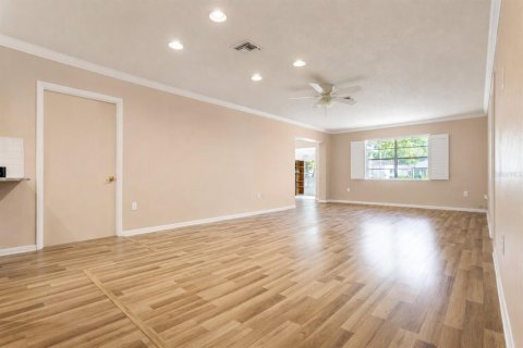 Villa ou maison à vendre à Palm Harbor, Floride: 2 chambres, 129.13 m2 № 2285125 - photo 7