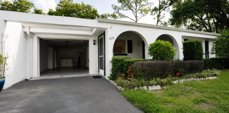Villa ou maison à Palm Harbor, Floride 2 chambres, 129.13 m2 № 2285125