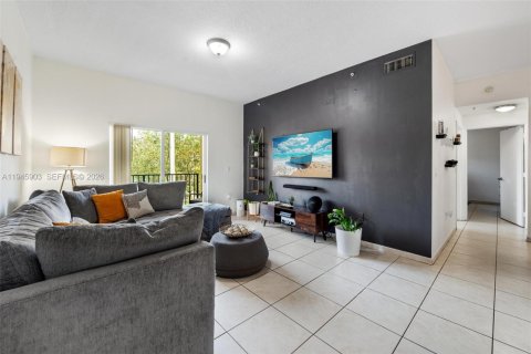 Купить кондоминиум в Дорал, Флорида 2 спальни, 80.82м2, № 2001905 - фото 6