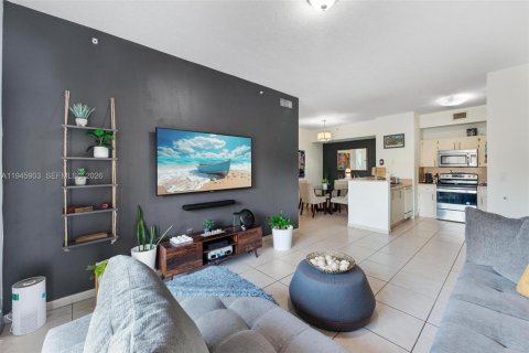 Купить кондоминиум в Дорал, Флорида 2 спальни, 80.82м2, № 2001905 - фото 8