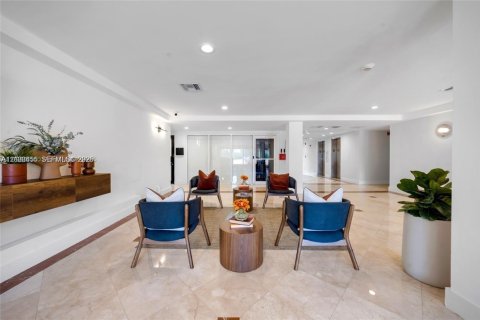 Copropriété à louer à North Bay Village, Floride: 1 chambre, 75.9 m2 № 2400590 - photo 3