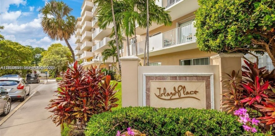 Condo à North Bay Village, Floride, 1 chambre  № 2400590