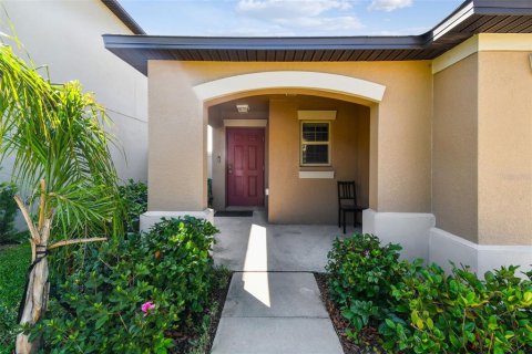 House in Sun City Center, Florida 3 bedrooms, 134.8 sq.m. № 1908491 - photo 2